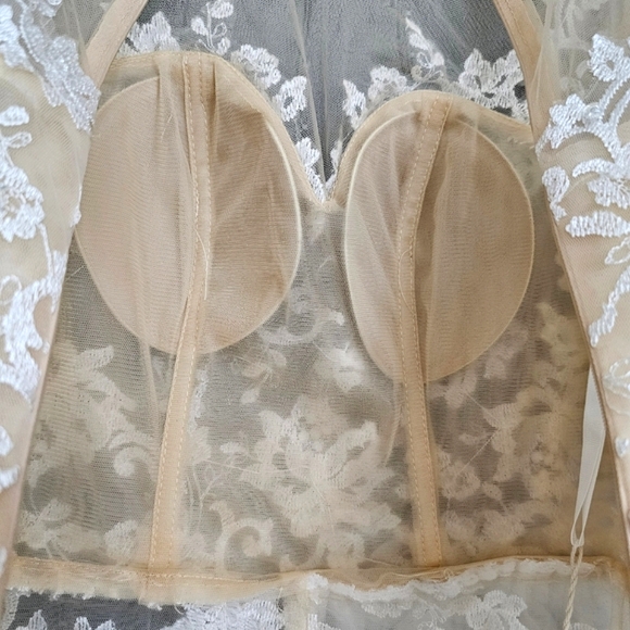 Nwt Ballbella Ivory/Nude Illusion Lace One Shoulder Longsleeve Bridal /Jumpsuit - Picture 14 of 16